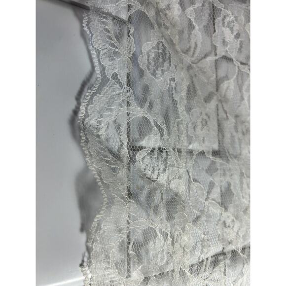 70” X 92” French Lace Tablecloth With Scalloped Edges White - Picture 5 of 7
